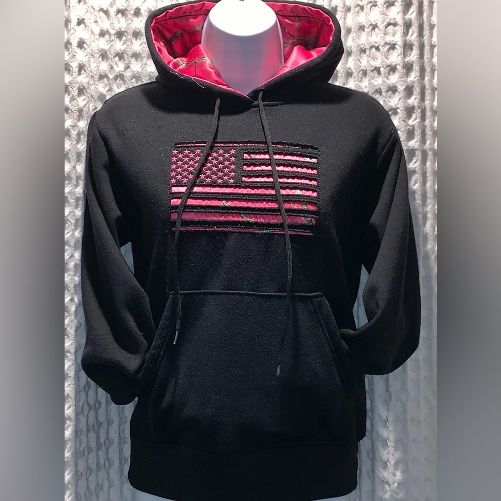 • Mossy Oak Patriotic Hoodie Black & Hot Pink Camo  •